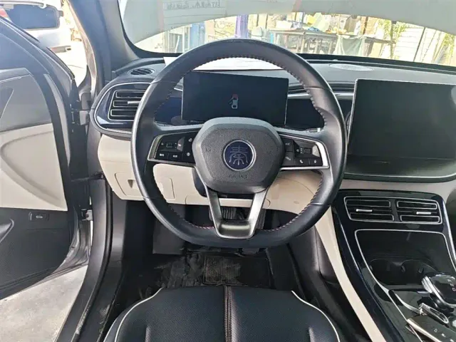 BYD Qin PLUS — Фото автомобиля 10
