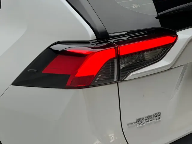 Toyota RAV4 Rongfang 2021 2.0L CVT 2WD Trend — Фото автомобиля 18