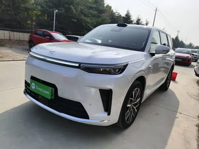 Фотография автомобиля — GAC Trumpchi Xiangwang S9