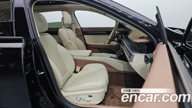 Hyundai Grandeur GN7 — Фото автомобиля 16