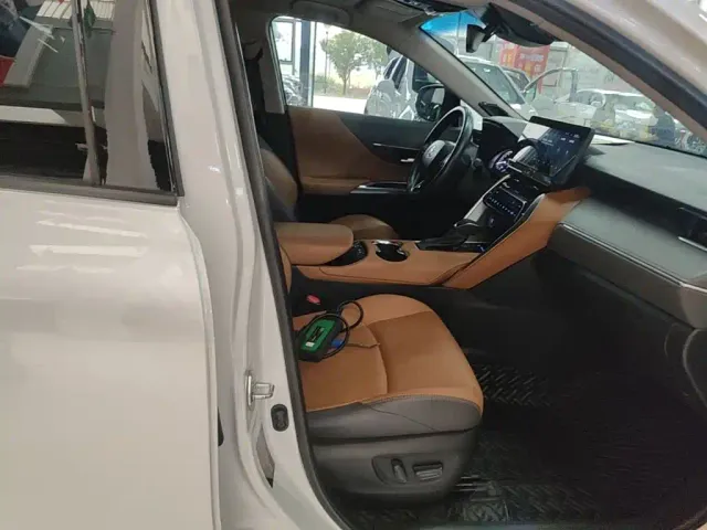 Toyota Venza — Фото автомобиля 24