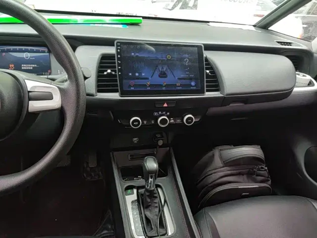 Honda Fit — Фото автомобиля 12
