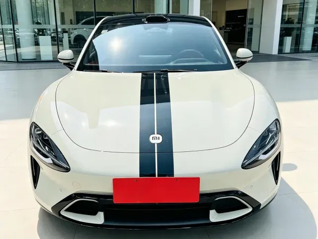 Xiaomi SU7 — Фото автомобиля 2