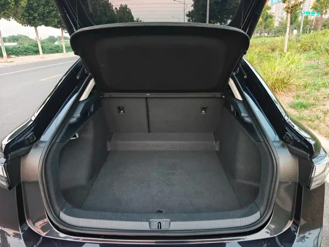 Volkswagen ID.7 Vizzion — Фото автомобиля 16