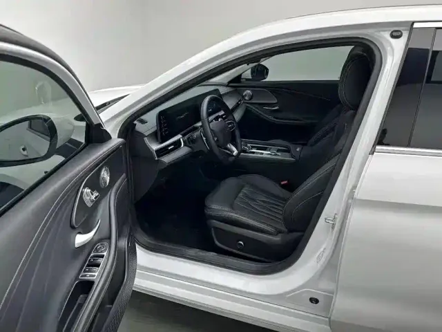 Chery Arrizo 8 — Фото автомобиля 8