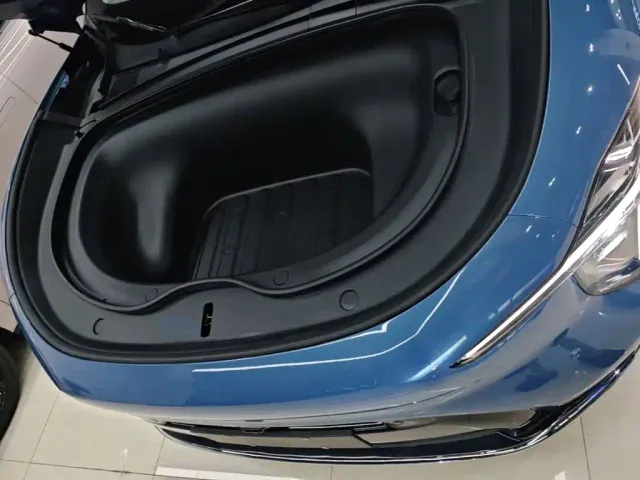 IM Motors LS6 — Фото автомобиля 19