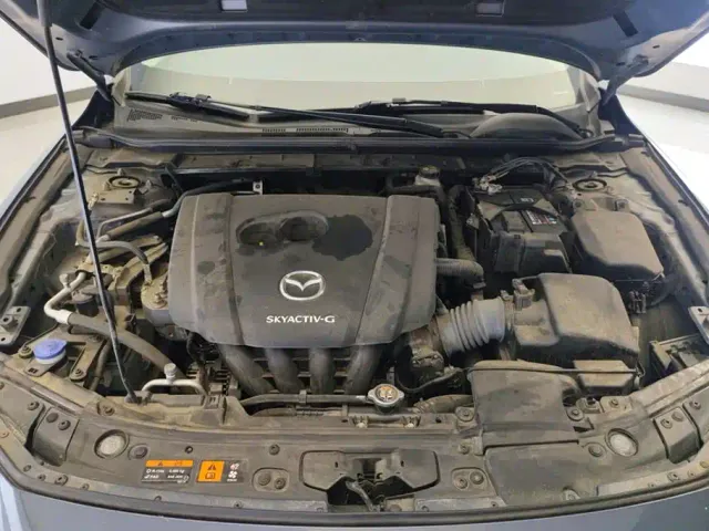 Mazda Axela — Фото автомобиля 10