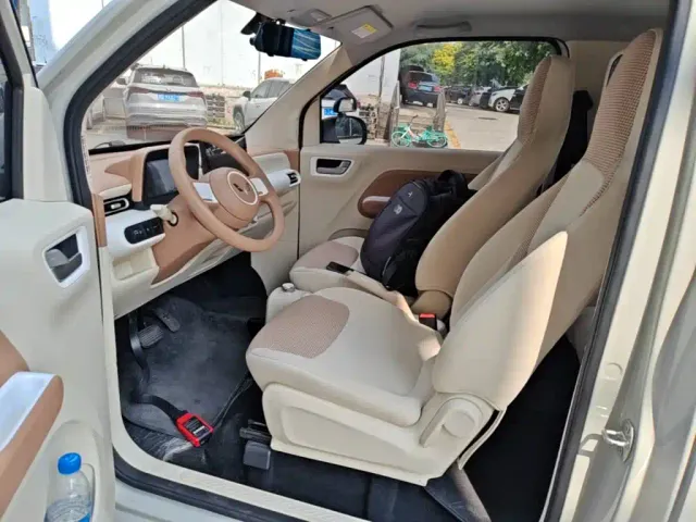 Wuling Hongguang Mini EV — Фото автомобиля 14