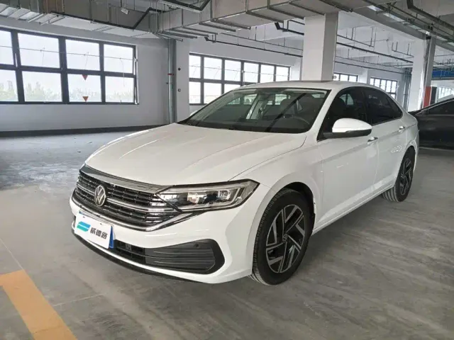 Фотография автомобиля — Volkswagen Sagitar