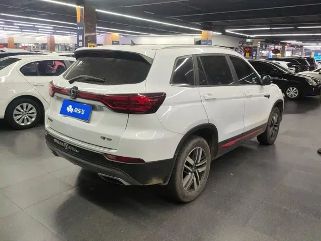 Changan CS75 — Фото автомобиля 3