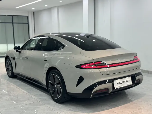 Xiaomi SU7 — Фото автомобиля 20