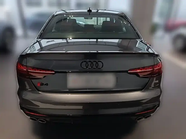 Audi S4 — Фото автомобиля 7