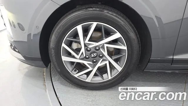 Hyundai Grandeur Grandeur (GN7) 2.5 Бензин 2WD — Фото автомобиля 5