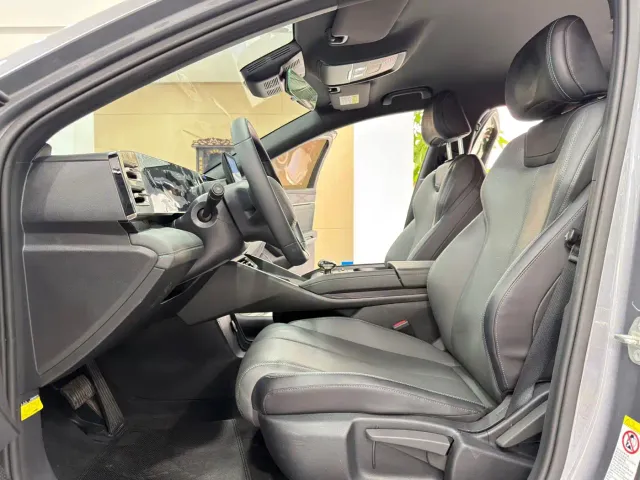 BYD Qin L — Фото автомобиля 10
