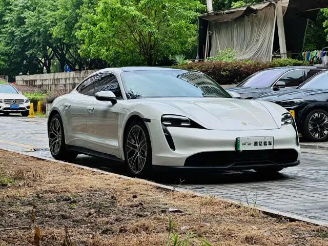 Porsche Taycan 2022 Facelift Taycan — Фото автомобиля 3