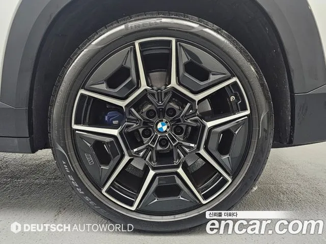 BMW XM G09 — Фото автомобиля 6