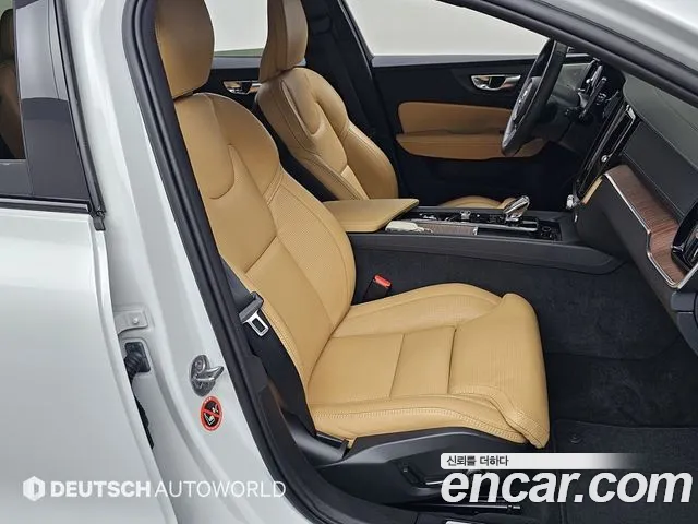 Вольво V60 V60 Cross Country 2 поколение B5 Ultimate AWD — Фото автомобиля 10