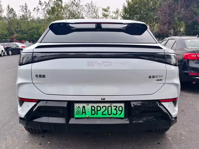 BYD Sealion 07 EV — Фото автомобиля 5