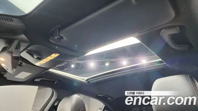 Mercedes-Benz E-Class — Фото автомобиля 16