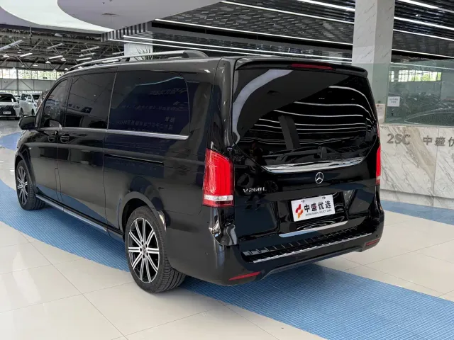 Mercedes-Benz V-Class — Фото автомобиля 6