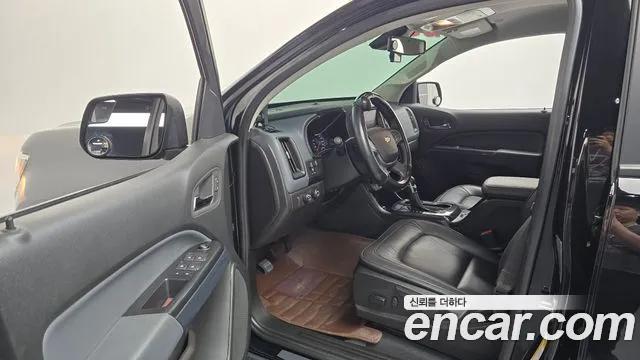 Chevrolet Colorado — Фото автомобиля 15
