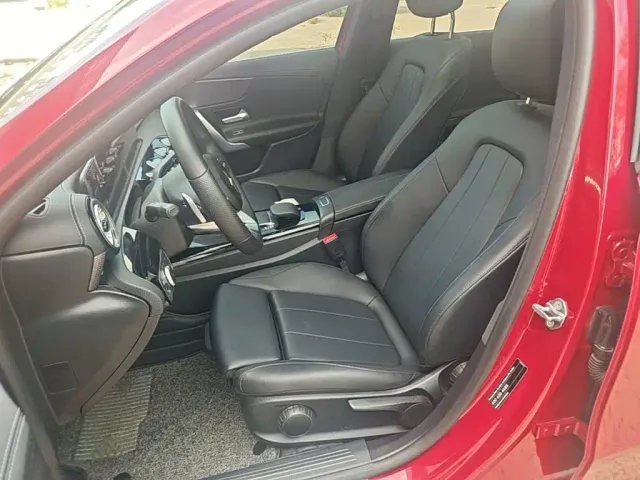 Mercedes-Benz A-Class — Фото автомобиля 10