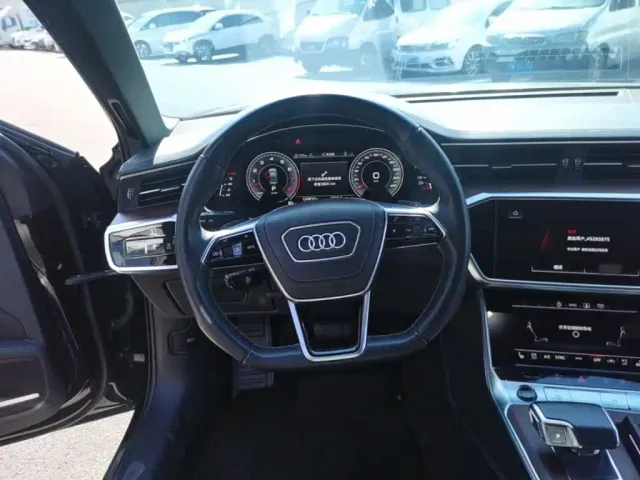 Audi A6L — Фото автомобиля 10