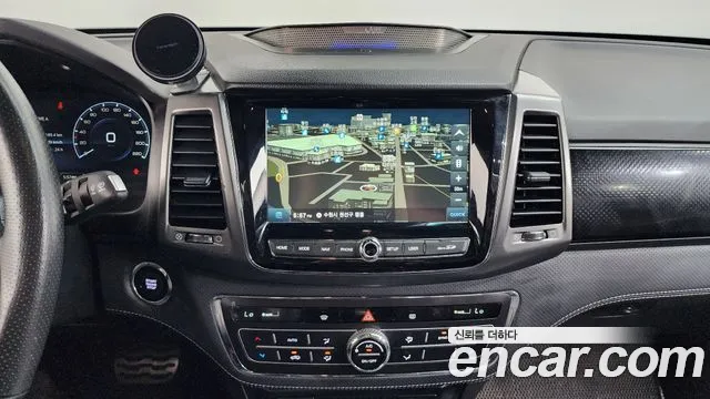 KG_Mobility_Ssangyong Rexton Новый Rexton Sport Khan Дизель 2.2 2WD — Фото автомобиля 11