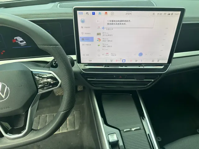 Volkswagen Passat — Фото автомобиля 15