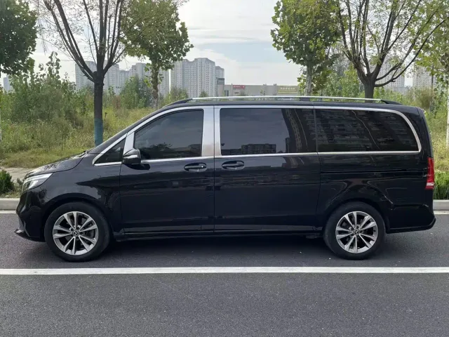 Mercedes-Benz V-Class — Фото автомобиля 3