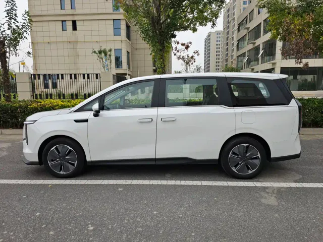 Maxus Dajia 7 — Фото автомобиля 7