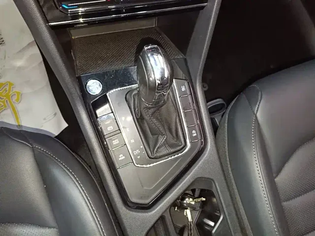 Volkswagen Tharu — Фото автомобиля 13