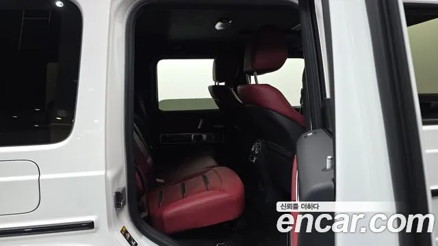 Mercedes-Benz G-Class — Фото автомобиля 12
