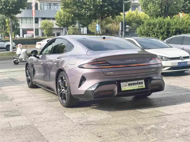 Xiaomi SU7 — Фото автомобиля 9