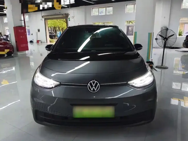 Volkswagen ID.3 — Фото автомобиля 2