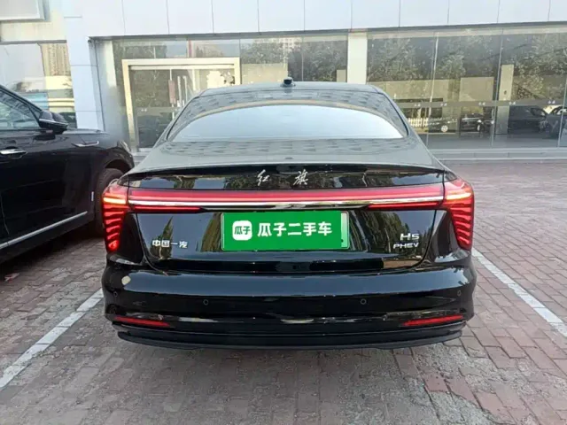 Hongqi H5 PHEV — Фото автомобиля 5