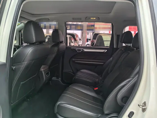 GAC Trumpchi M6 — Фото автомобиля 8