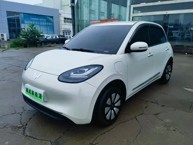 Wuling Bingo — Фото автомобиля 3