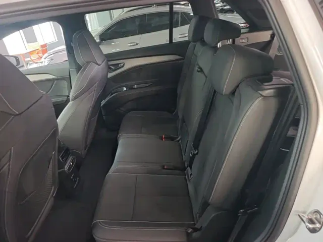 Audi Q5 e-tron — Фото автомобиля 21