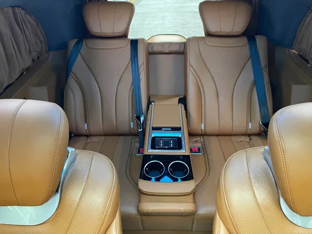Mercedes-Benz V-Class — Фото автомобиля 17