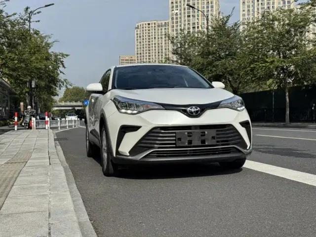 Toyota IZOA — Фото автомобиля 3
