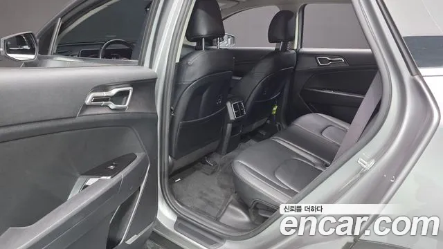 Kia Sportage Sportage 5-е поколение Дизель 2.0 2WD — Фото автомобиля 10
