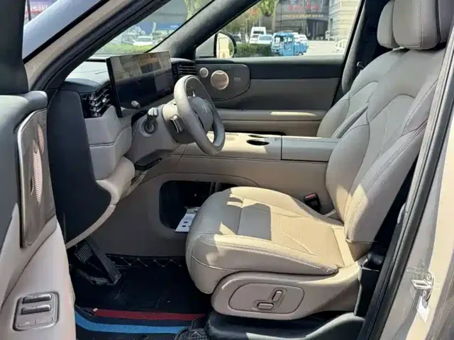 IM Motors LS8 — Фото автомобиля 10