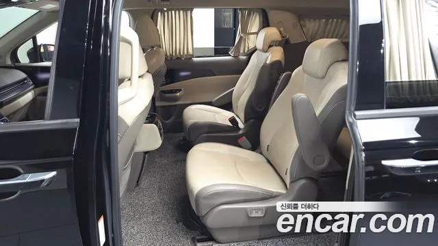 Kia Carnival 4th Gen — Фото автомобиля 16