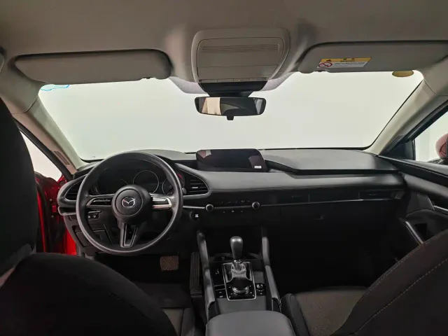 Mazda Axela — Фото автомобиля 9
