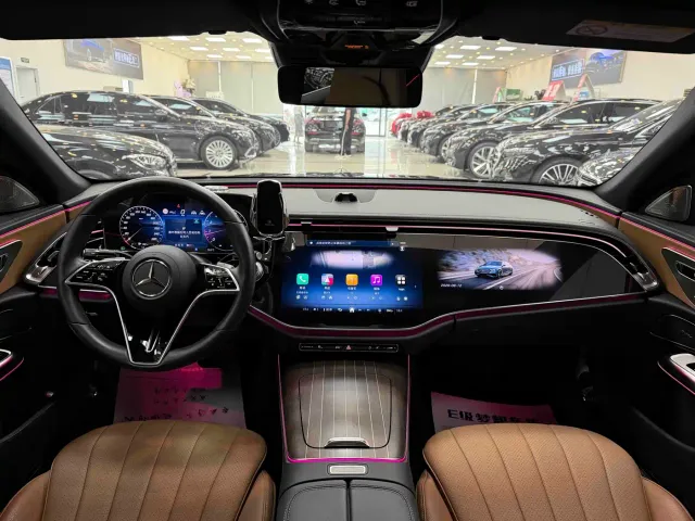 Mercedes-Benz E-Class — Фото автомобиля 13