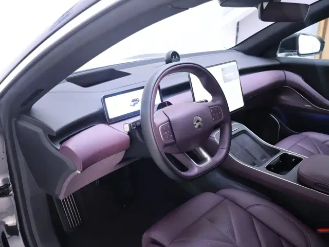 Nio ET5 Touring — Фото автомобиля 11