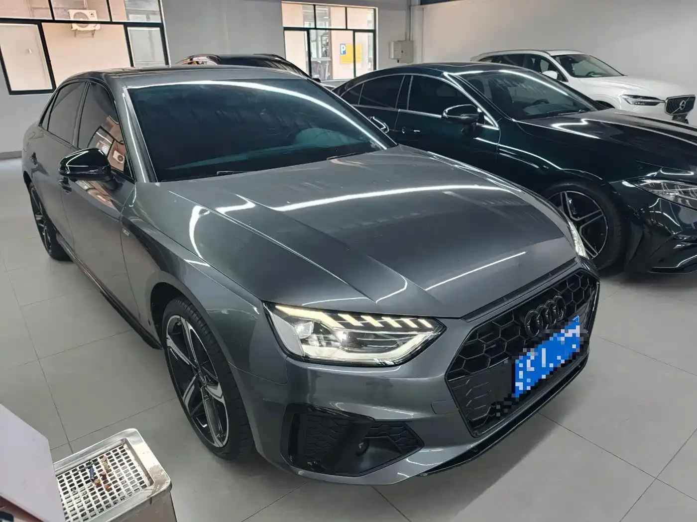 Audi Audi A4L 2024 40 TFSI Luxury Dynamic — Фото автомобиля 2