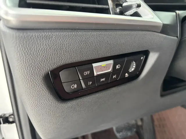 BMW 3 Series — Фото автомобиля 15