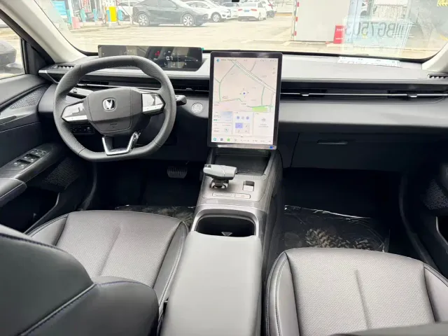 Changan Eado — Фото автомобиля 7